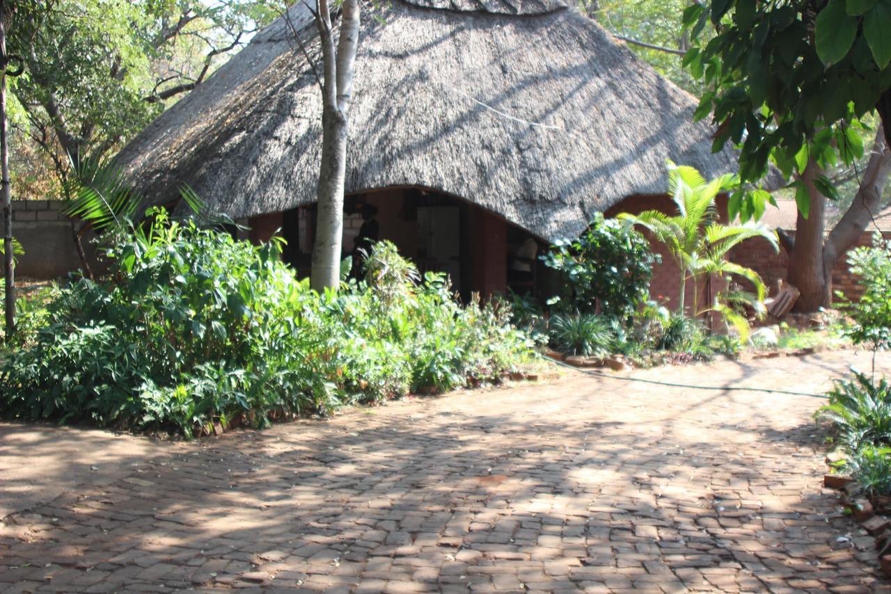 Mosi-Ua-Tunya Lodge Victoria Falls Dış mekan fotoğraf