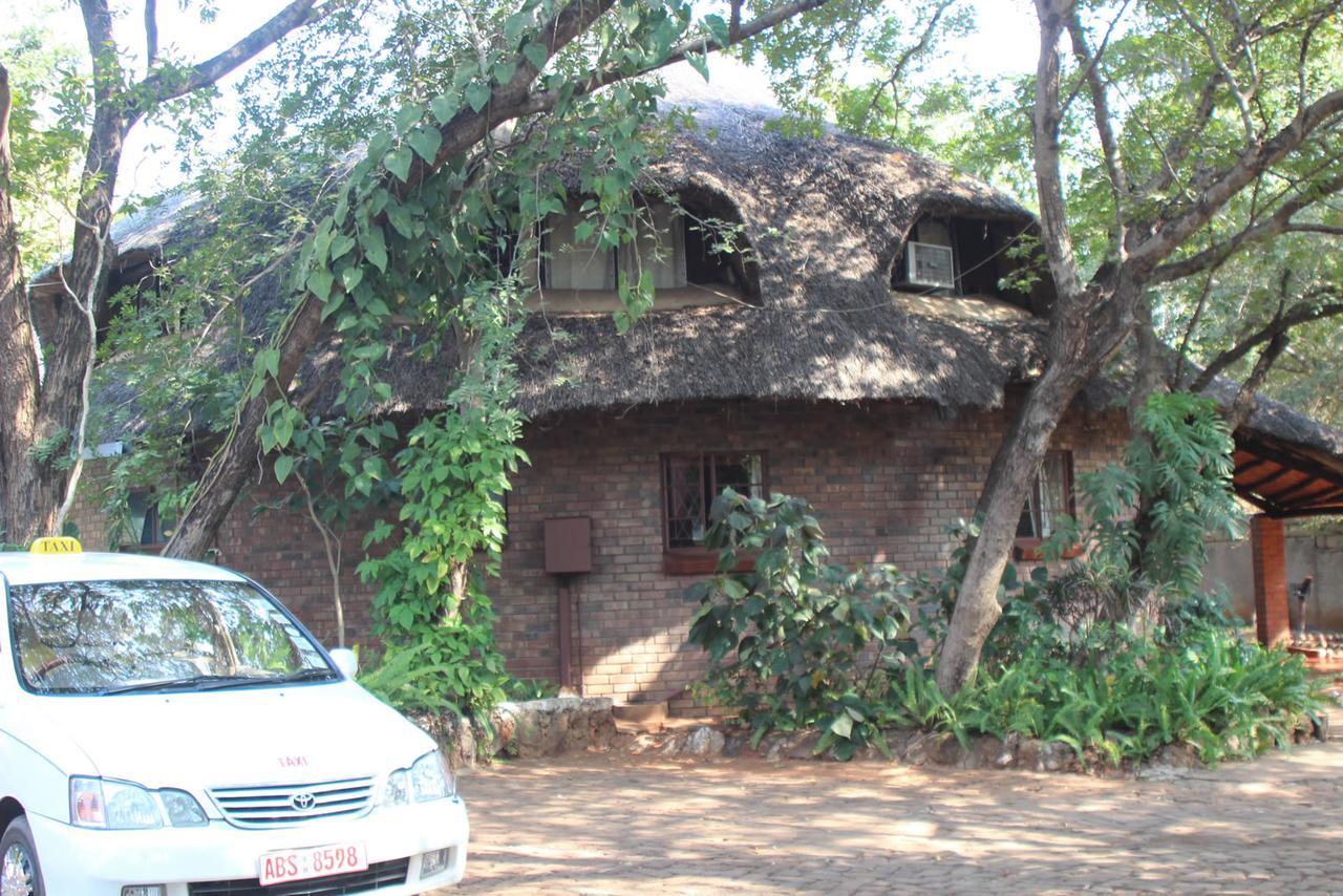 Mosi-Ua-Tunya Lodge Victoria Falls Dış mekan fotoğraf